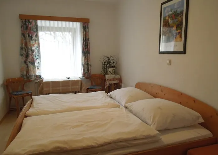 Bed & Breakfast Fruehstueckspension Kammerer 3*